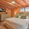 Deck and Fire Pit Cozy Pocono Mountain Home
