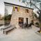 Casa Giulia with heated pool