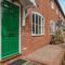 4 Aldelyme Court