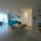 hermoso apartamento en pozos colorados con playa privada y doble vista al mar
