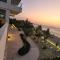 hermoso apartamento en pozos colorados con playa privada y doble vista al mar