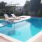 Maria Lemoni swimming pool apartment - 尼尔斯吉尼