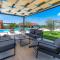 New! Promina luxury villa with 72sqm Heated Pool, Jacuzzi, Infrared Sauna, Tennis court, Media room - Bogatić