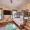 Mountainside Retreat with Fire Pit in Banner Elk