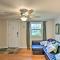 Lovely Tacoma Cottage with Fire Pit, Near Dtwn!