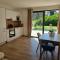 Rez de villa avec piscine privée, wifi, jardin clôturé
