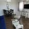 Spacious 1 Bedroom Apartment, With pull out Couch - Koolbaai