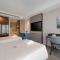 Atour Hotel Xishuangbanna Jinghong Gaozhuang Starlight Night Market