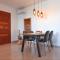 Amazing 2 bedroom apartment overlooking the Marina of Vourkari