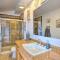 The Farmhouse at Grand Valley Getaway with Alpacas!