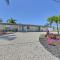 Waterfront Bradenton Home Heated Pool and Fire Pit - 布雷登顿