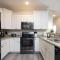 Lovely 4BR King Beds Steps To Beach and Pier J - Миртл-Бич