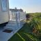 Beautiful 2 bedroom caravan, holiday park Tenby - Pembrokeshire