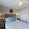 Gulf Island Condos II - نافار