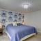 Piccadilly Beach House - Beautiful Updated Home, Private Pool, Minutes from Downtown 5th Ave & Beaches!!! - نيبلس