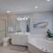 Piccadilly Beach House - Beautiful Updated Home, Private Pool, Minutes from Downtown 5th Ave & Beaches!!! - نيبلس