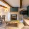 The Aubrey - a gorgeous converted 17th Century Grade II listed bolthole in Bakewell