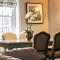 The Aubrey - a gorgeous converted 17th Century Grade II listed bolthole in Bakewell - Bakewell