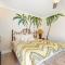 Oceans Edge 302