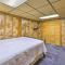 Rustic Zanesville Getaway with Expansive Yard! - 曾斯维尔