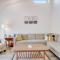 New Home- Minutes from Beach Foosball & Yard