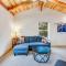 New Home- Minutes from Beach Foosball & Yard