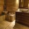 Solo Cave Suites