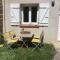 Spacious Pied à Terre with courtyard garden - Dernacueillette