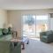 Big Beach Retreat & Ocean West Escape