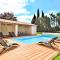 Amazing Home In Saint Laurent La Vernede With Outdoor Swimming Pool, Wifi And 4 Bedrooms - Fontarèches