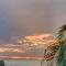 Oceanfront 4 bedroom villa w/ 2 masters and views - 恩西尼塔斯