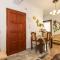 Stratos Seaside corner apartment