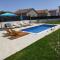 NEW VILLA DAVID, WI-FI, IPTV, 5 bedrooms, 4 bathrooms