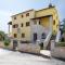 Apartments Dadic with parking & playground
