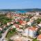 Apartments Dadic with parking & playground - Medulin