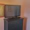 Swindon 6 deluxe doubles 2 with en suite in large house - No Pets