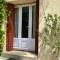 Appartement F3 de 60 m² au rez de chaussée dune villa