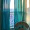 Rustic Rooftop Delight - Bay Front apts