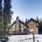 Gorgeous Mountain Cabin with Expansive Glass - Willow Creek