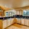 Private Retreat with Hot Tub and Game Room - Mountain Vista
