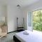 JOIVY Family Flat with 3 Balconies, 10 Min to Beach