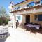 Mery Country House