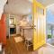 The Box House & Charming Private Tiny House & Pool - 戈西克