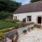 Gîte de charme rural avec terrasse, jardin privé, chevaux à proximité et équipements modernes - FR-1-489-213