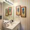 Sunny Coastal Condo about 1 Mi to N Myrtle Beach! - 默特尔比奇
