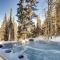 Private Luxury Mountain Retreat with a Private Hot Tub Surrounded by Wildlife - Moose Haven