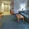 Holiday Inn Express Hotel & Suites Carlsbad by IHG