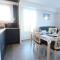 Appartement 3 étoiles à 150m de la plage du Letty, rénové, parking inclus - FR-1-481-97