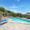 Swimming pool, close to Rome, in the Rome countryside, WiFi