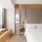 Atour Hotel Tongxiang Wuzhen